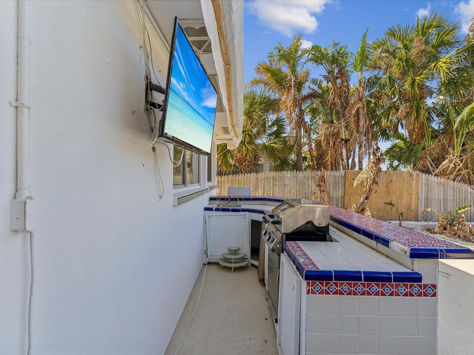 ST PETERSBURG BEACH NORTH UNIT 3 - Residential