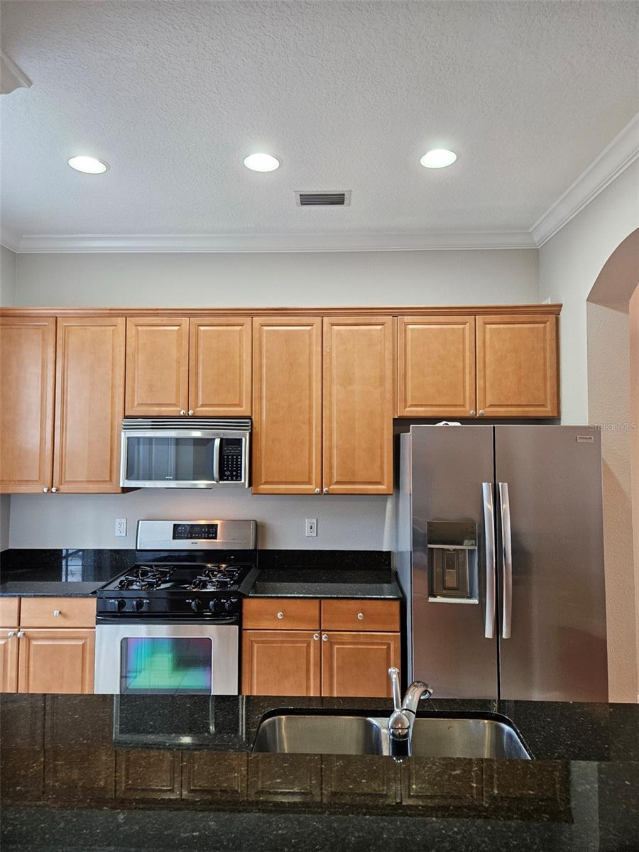 EDISON PARK - Residential Lease