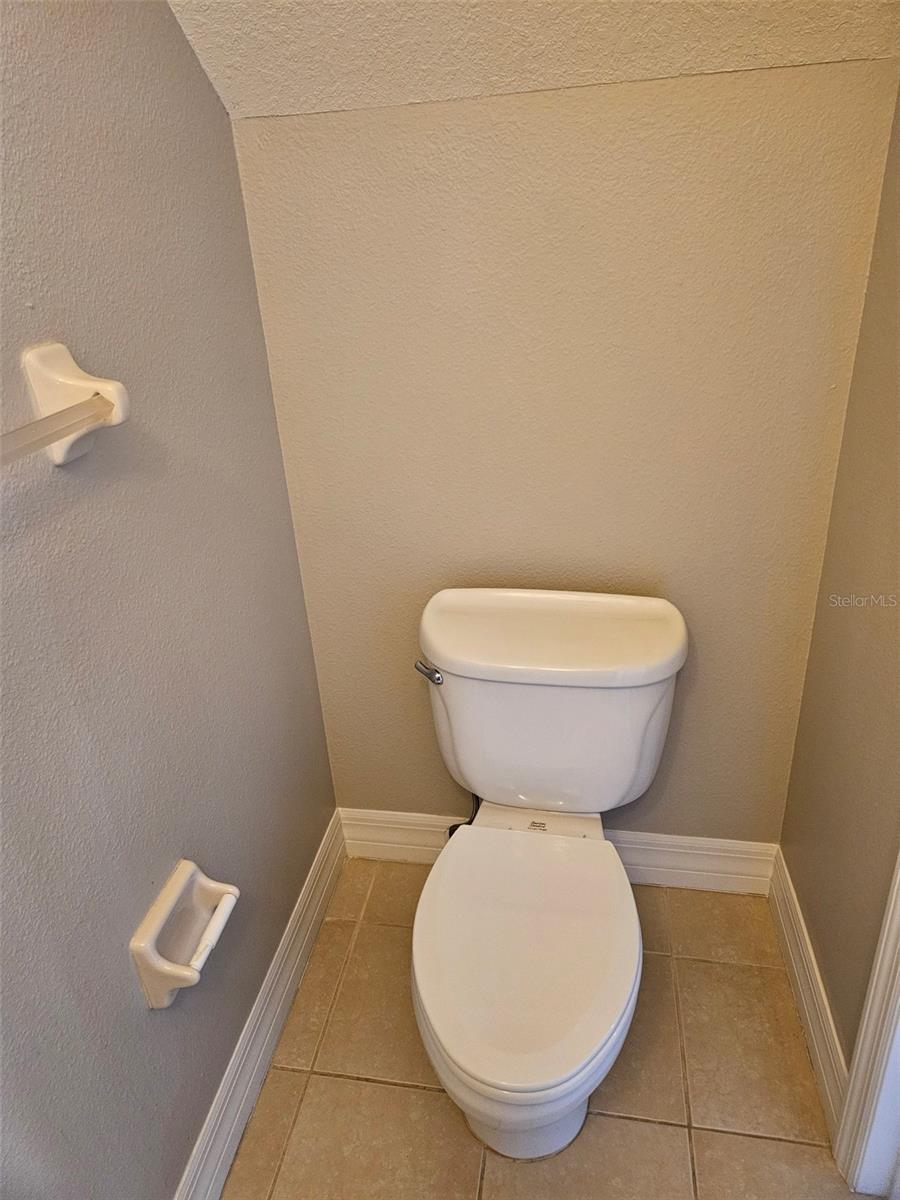 EDISON PARK - Residential Lease