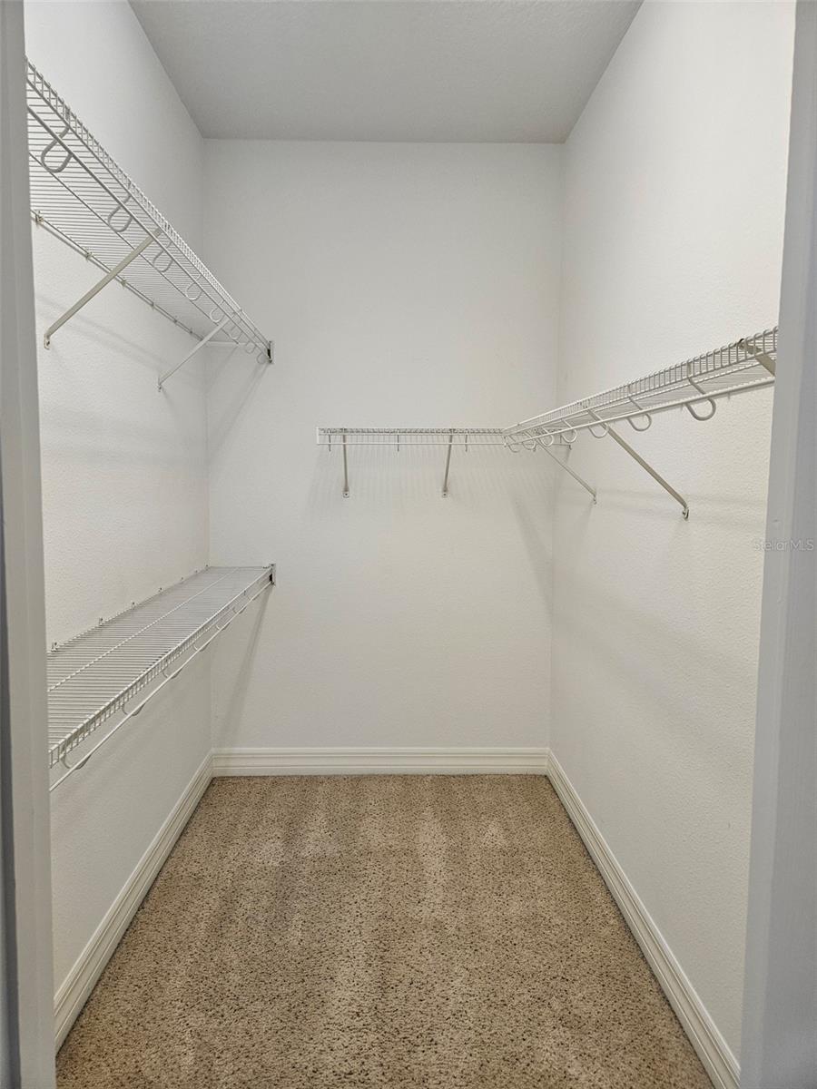 EDISON PARK - Residential Lease