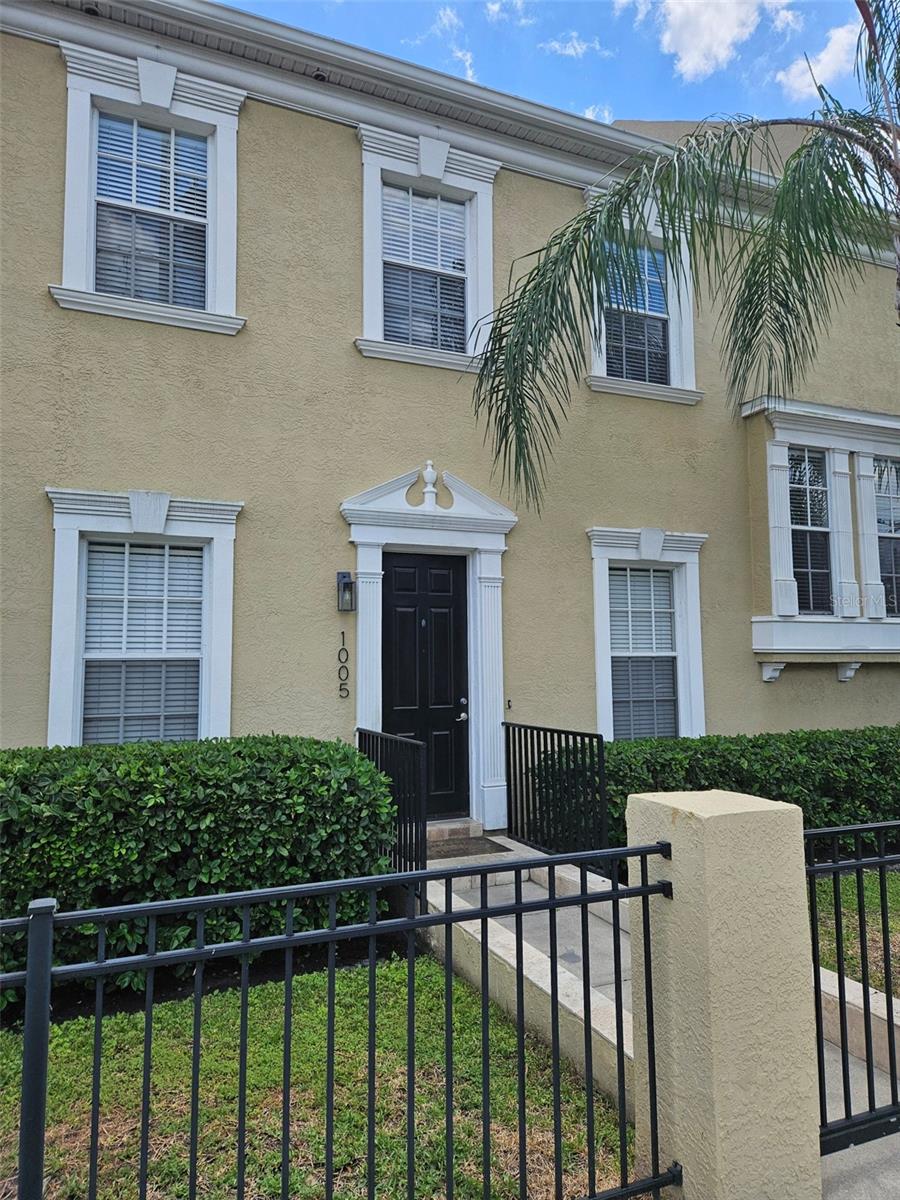 EDISON PARK - Residential Lease