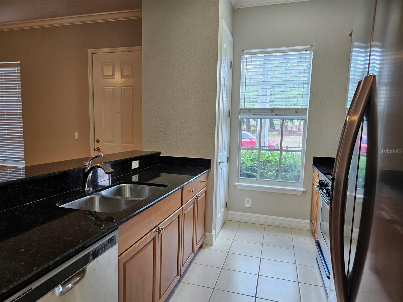 EDISON PARK - Residential Lease