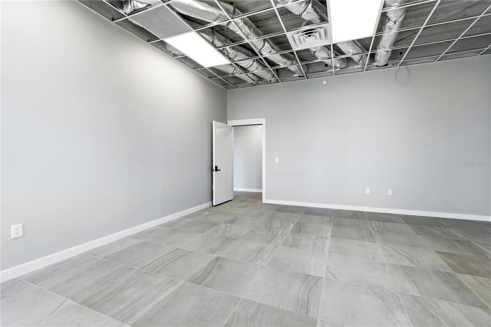 ACREAGE & UNREC - Commercial Sale