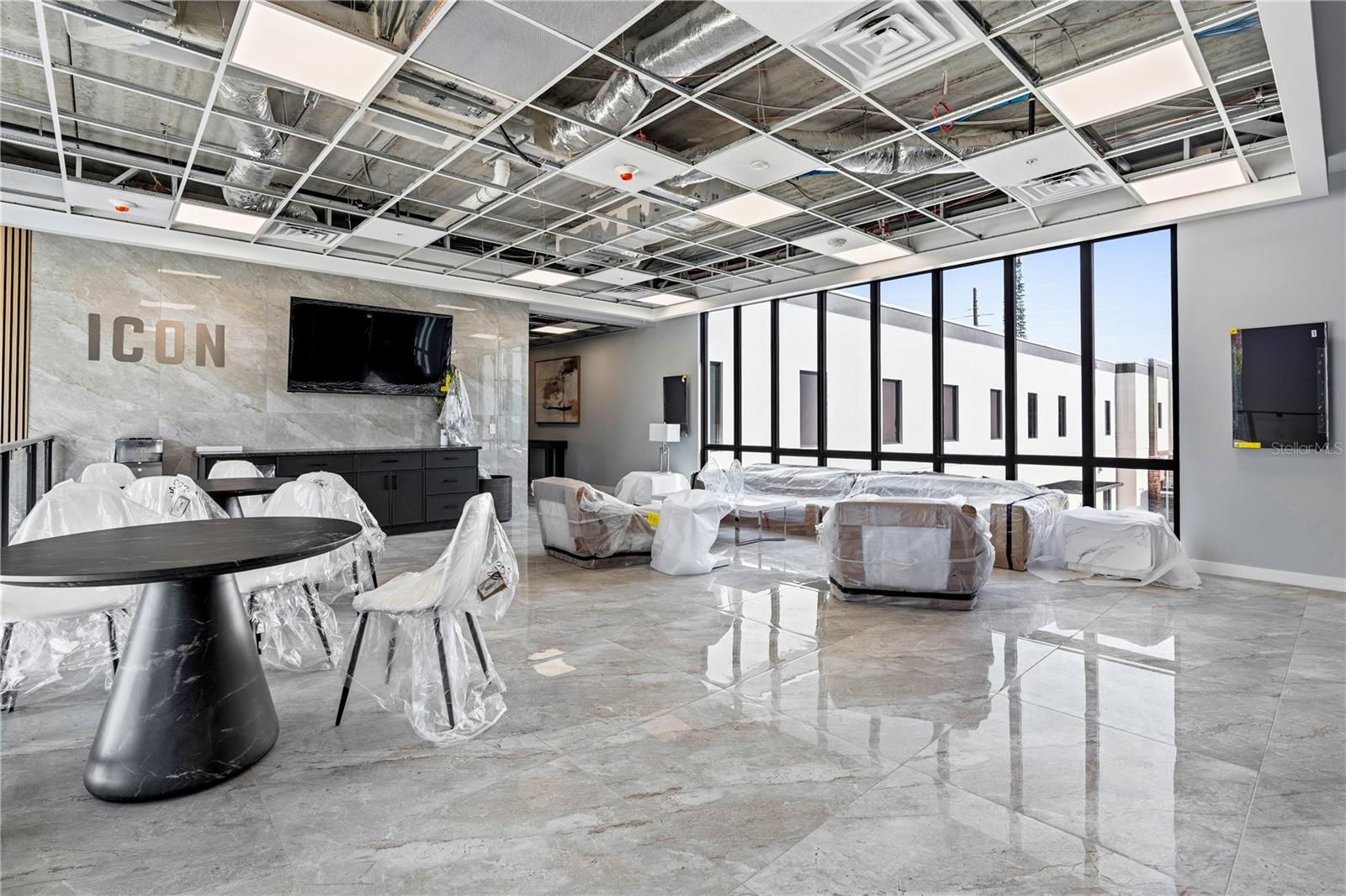 ACREAGE & UNREC - Commercial Sale