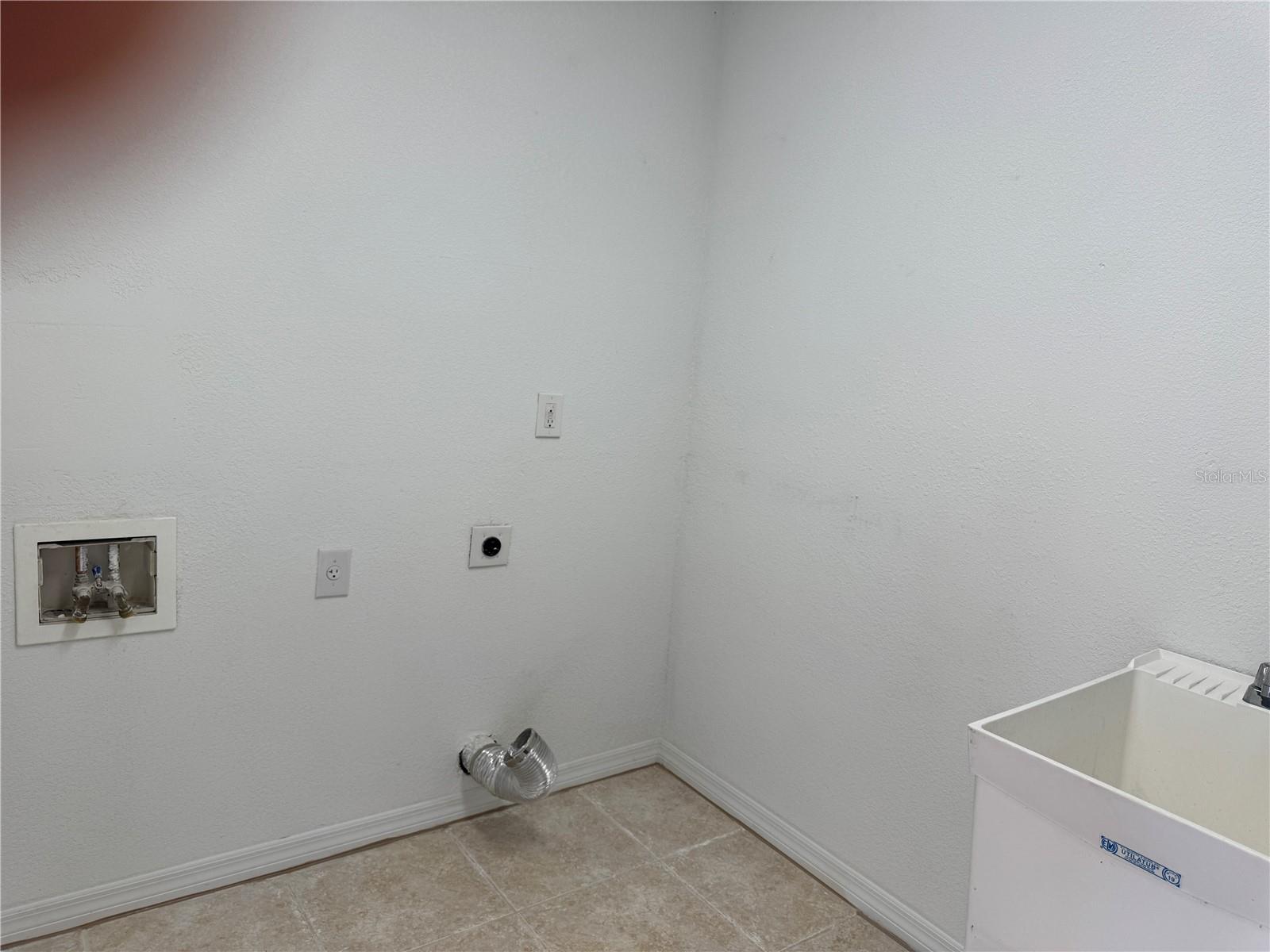 AL LAGO VILLAGE - Residential