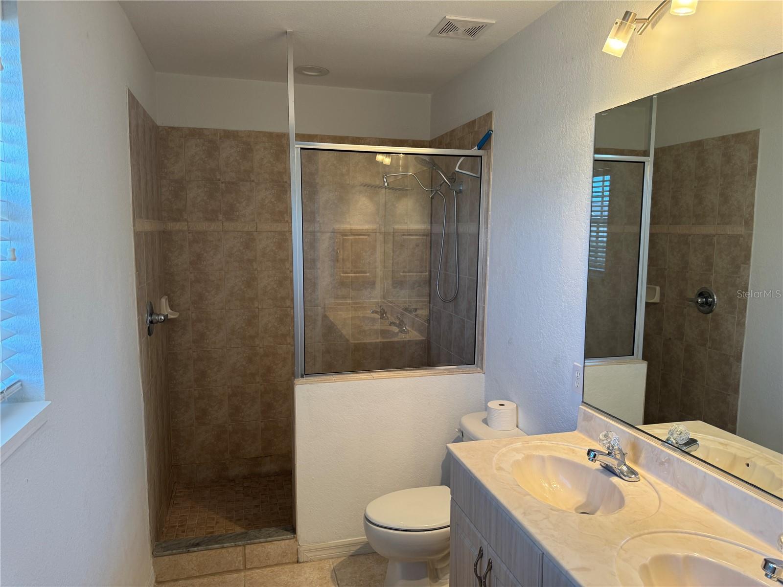 AL LAGO VILLAGE - Residential