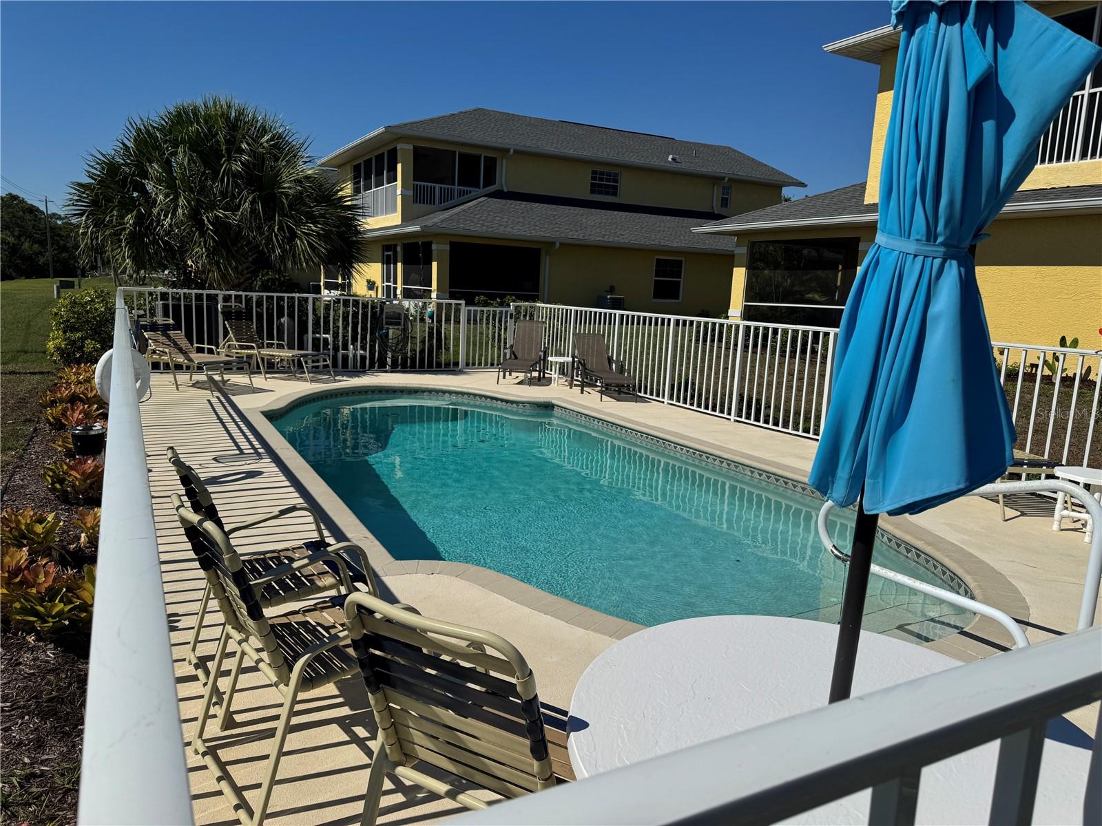 AL LAGO VILLAGE - Residential