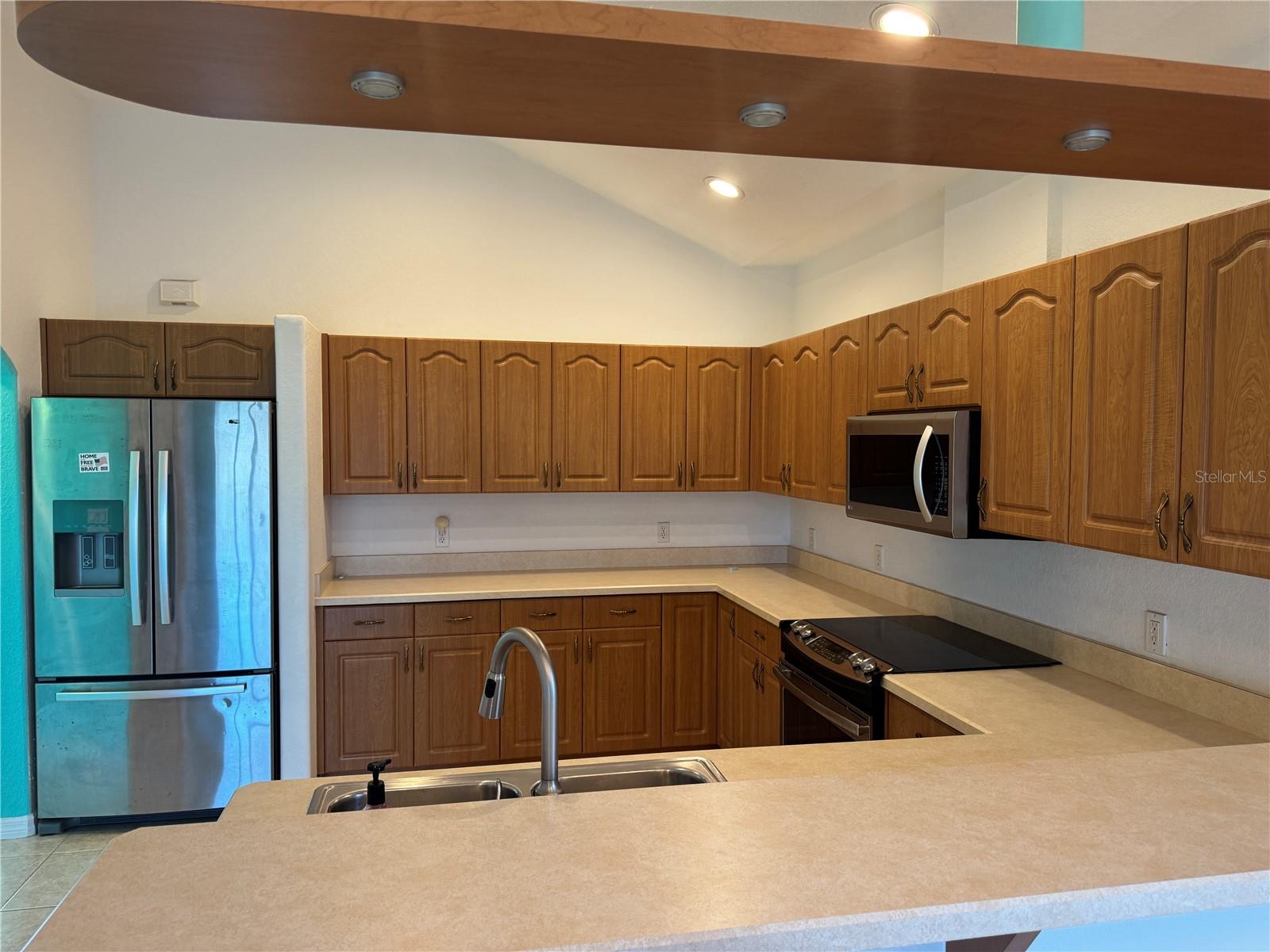 AL LAGO VILLAGE - Residential