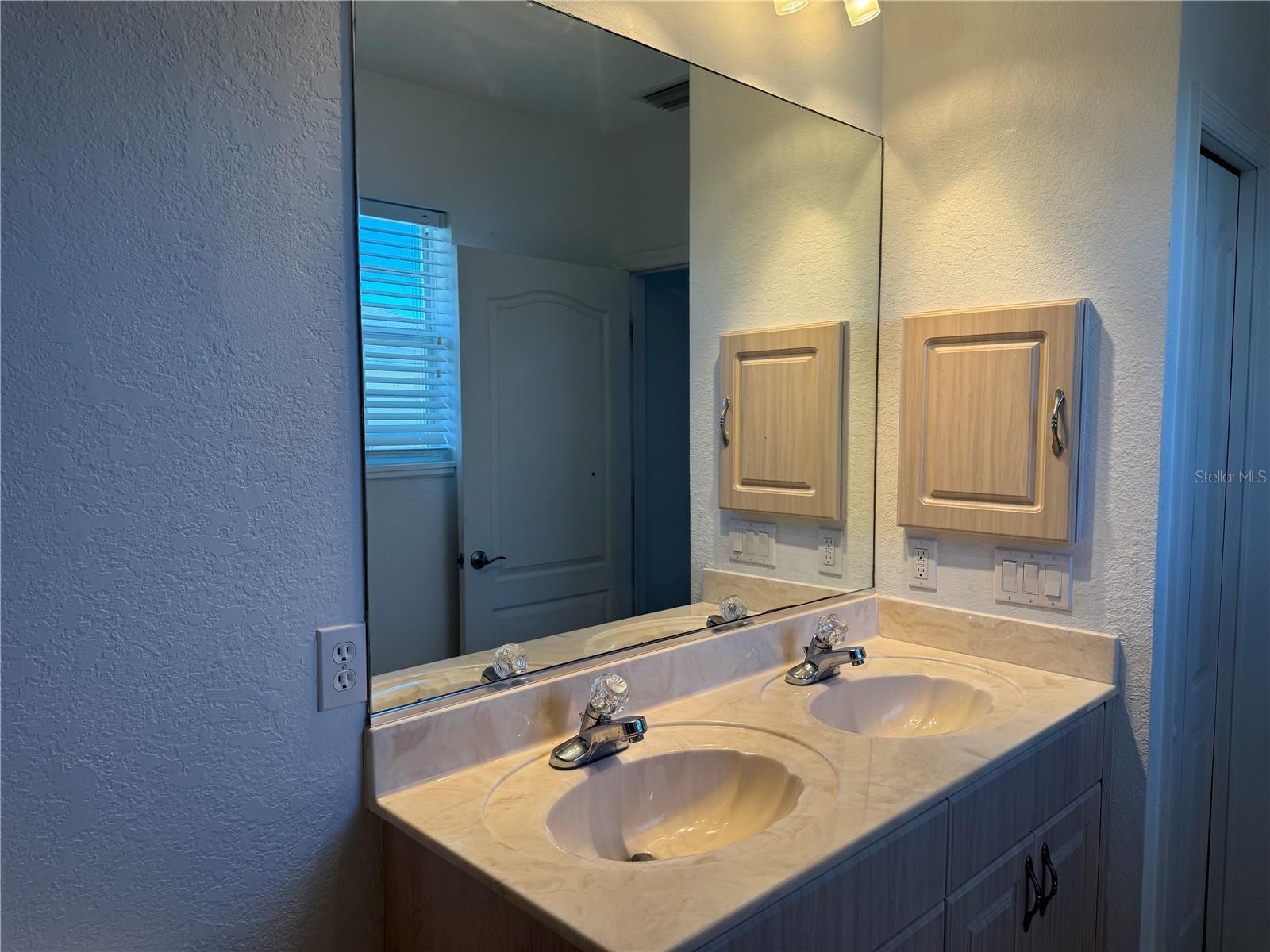 AL LAGO VILLAGE - Residential