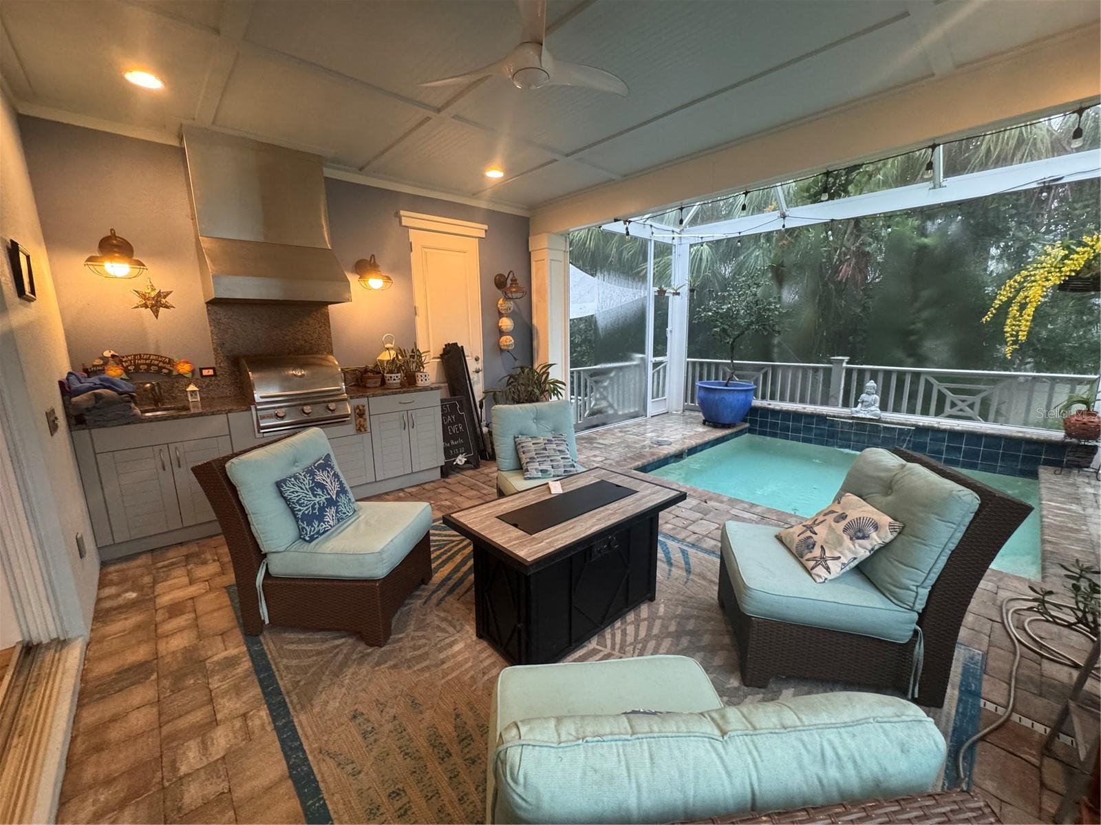 GRANADA PARK - Residential Lease