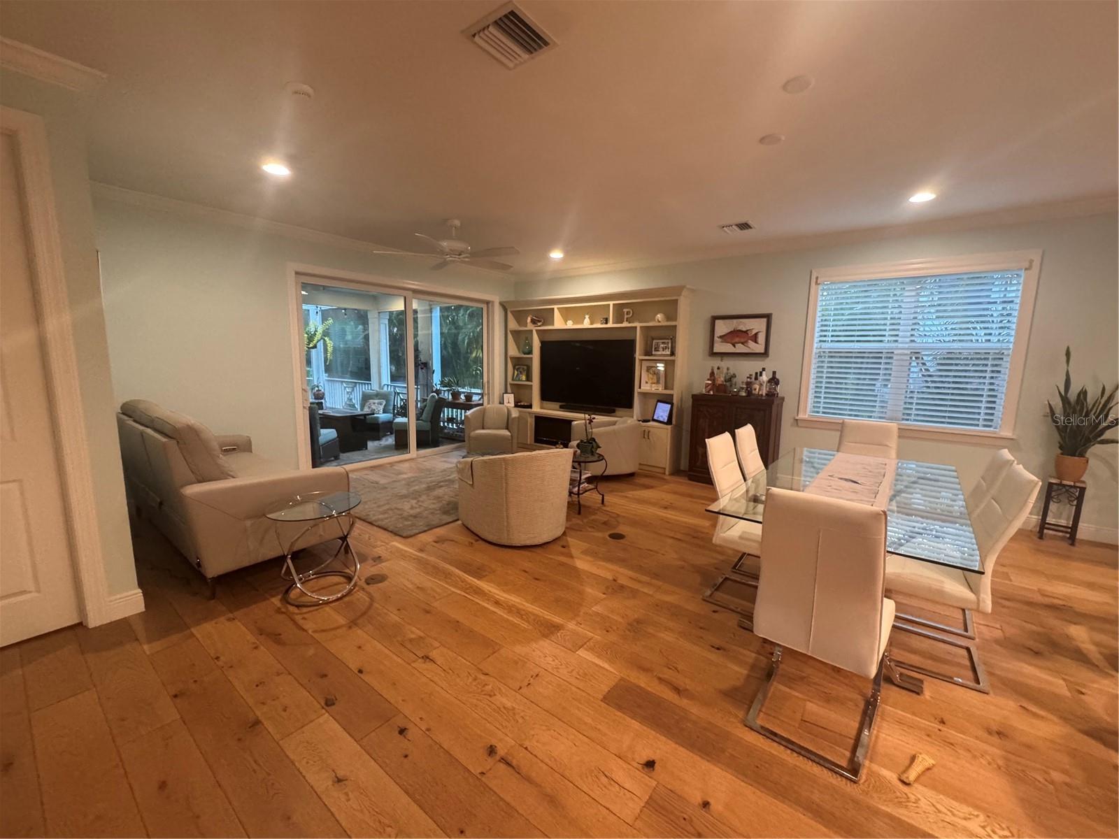 GRANADA PARK - Residential Lease