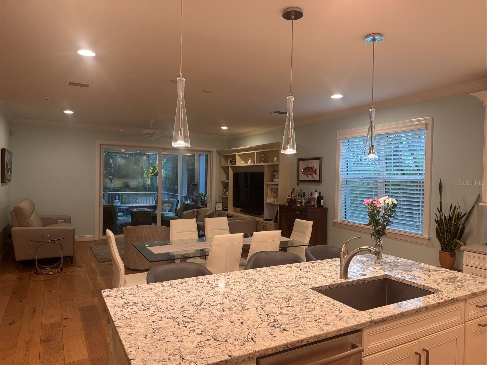 GRANADA PARK - Residential Lease