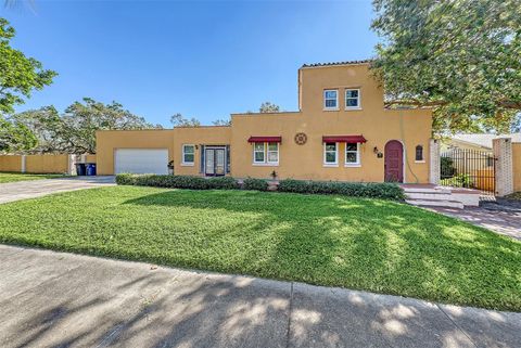 A home in SARASOTA