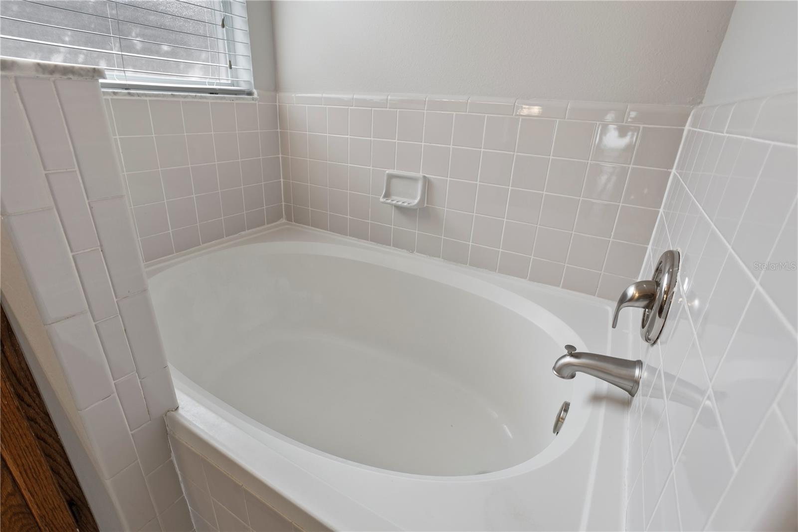 LAKEVIEW VILLAGE - Residential