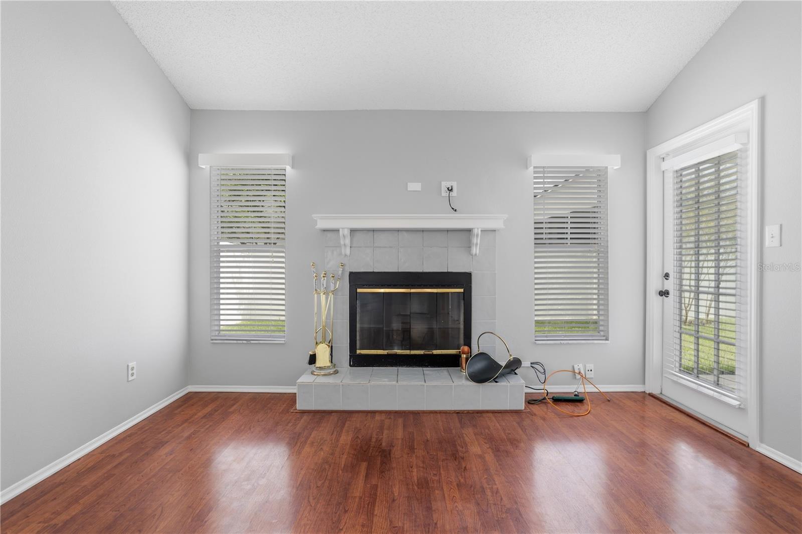 LAKEVIEW VILLAGE - Residential