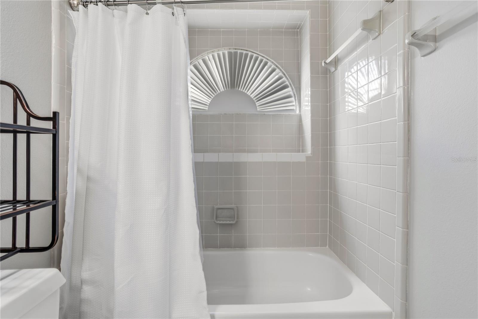 LAKEVIEW VILLAGE - Residential