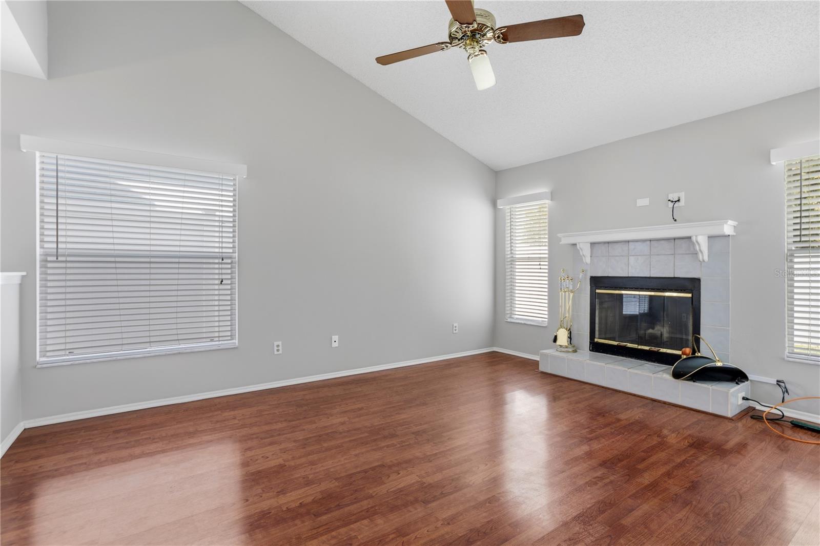 LAKEVIEW VILLAGE - Residential