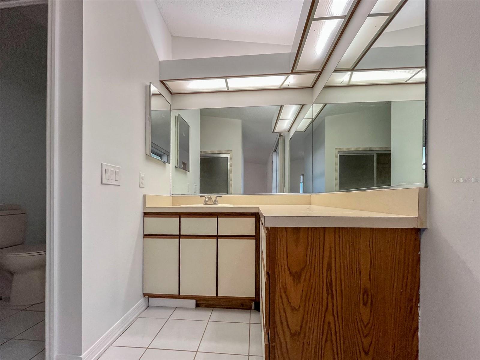 SUNILAND - Residential Lease