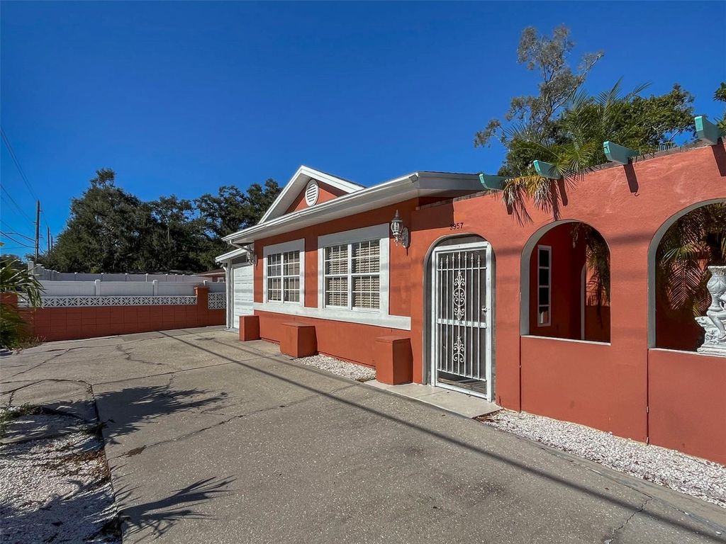 Photo of 3957 Proctor Road, Sarasota, FL 34233 (MLS # A4676540)