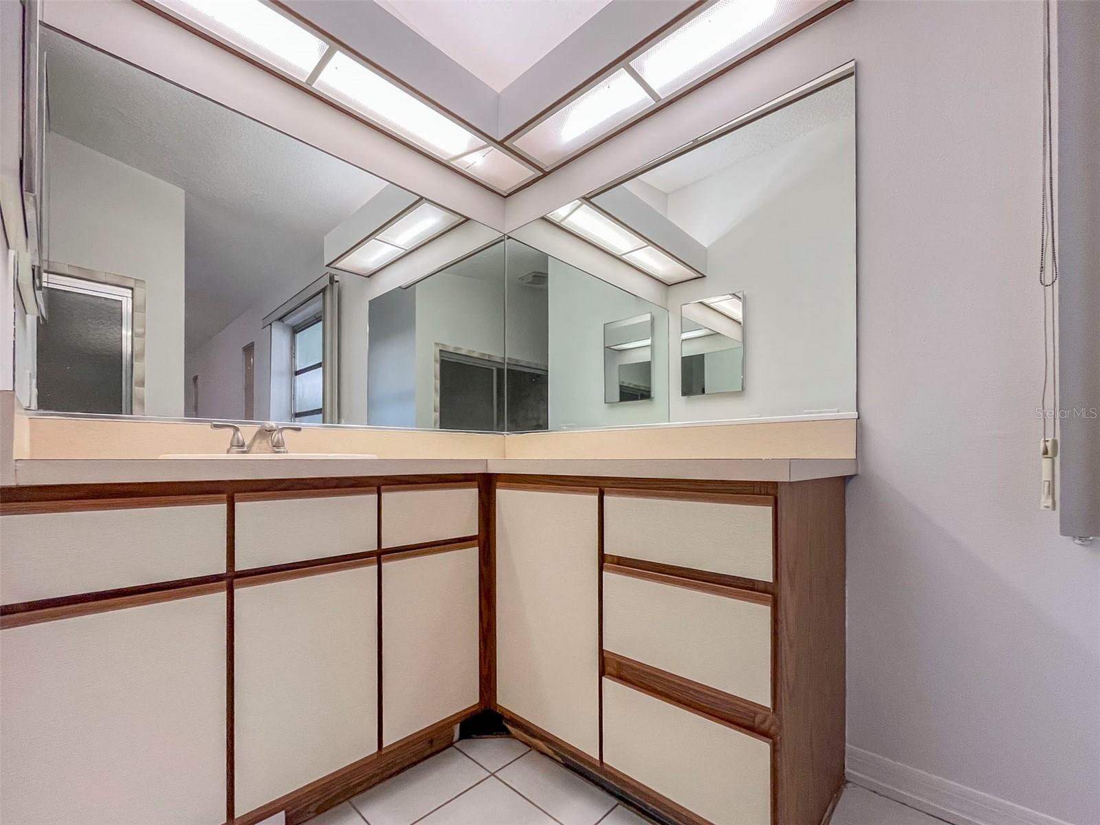 SUNILAND - Residential Lease