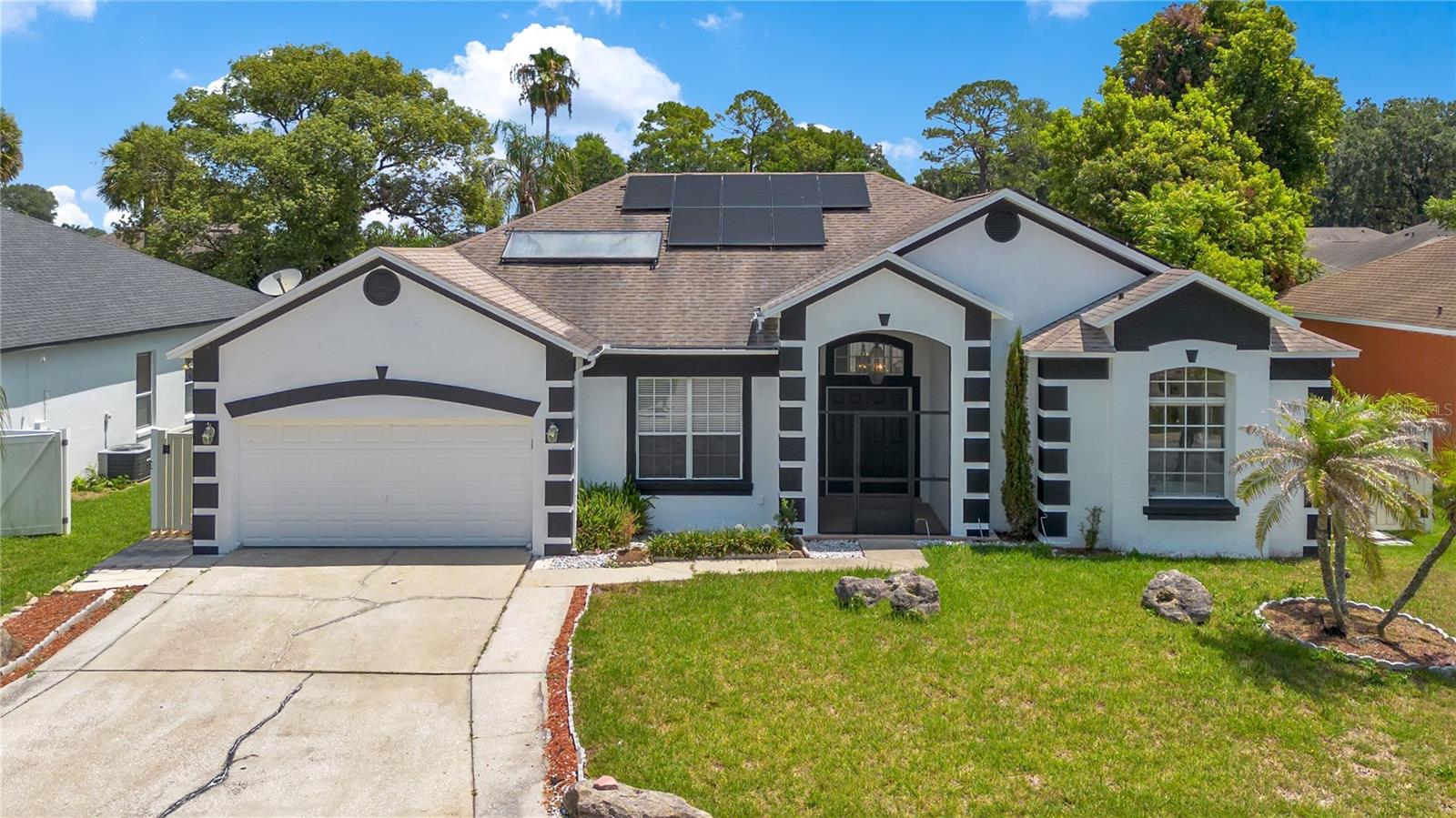 216 BOXWOOD DRIVE