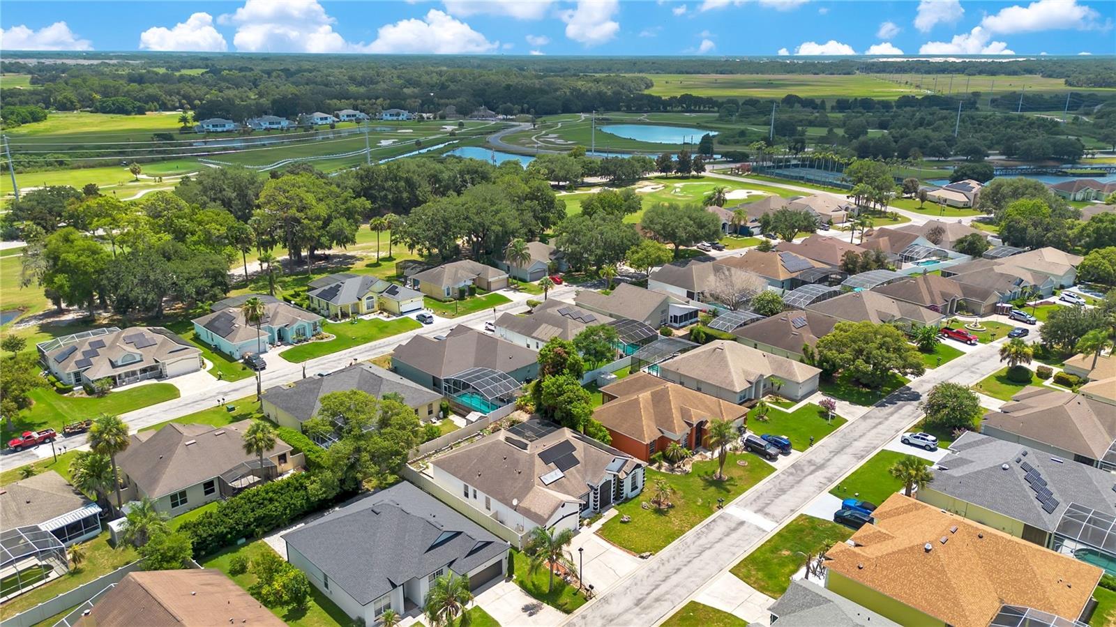 216 BOXWOOD DRIVE