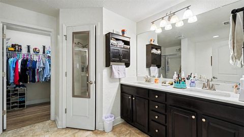 Tiny photo for 8580 SE 163rd Lane, Summerfield, FL 34491 (MLS # TB8507395)