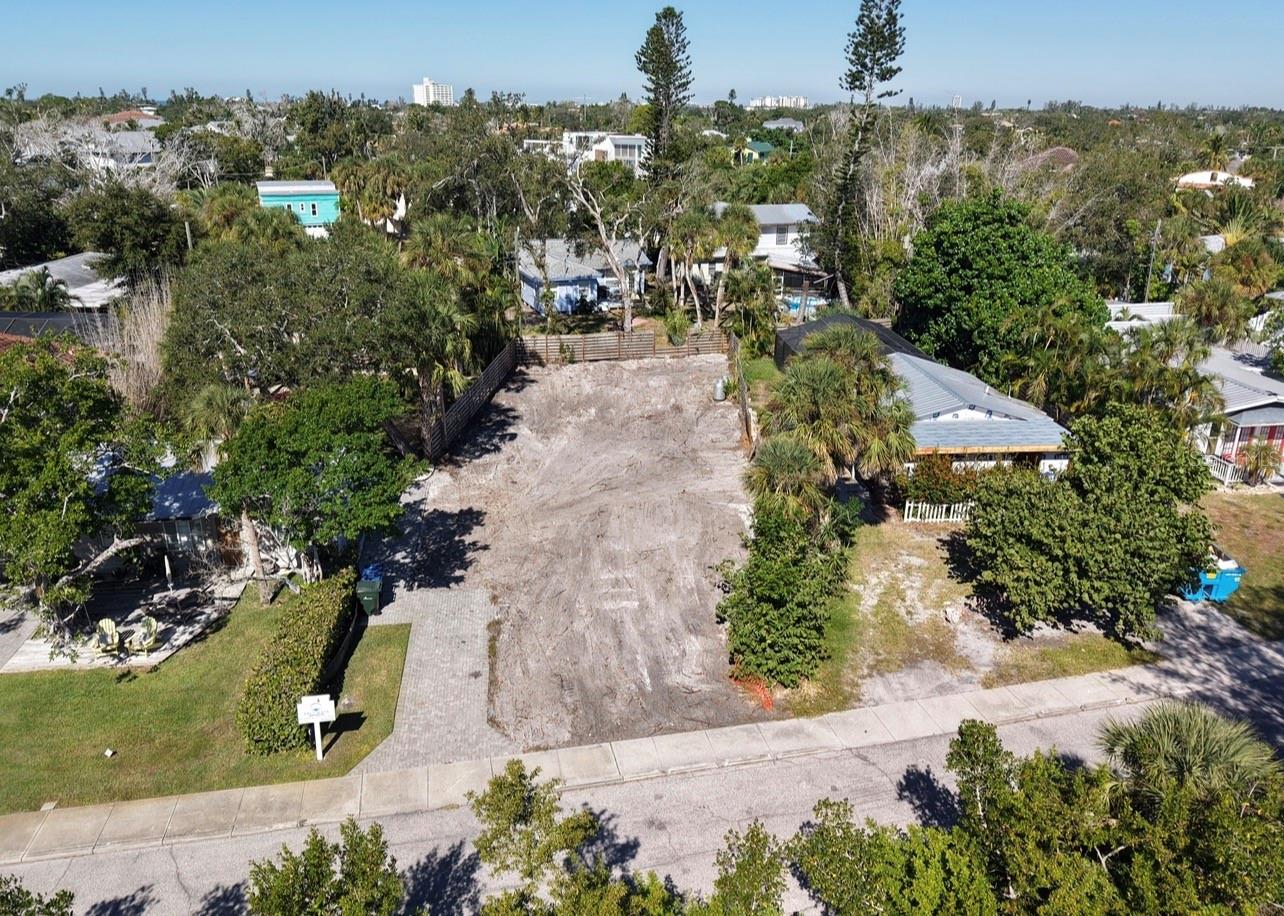 SARASOTA BEACH - Residential