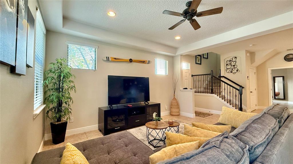 Photo of 8209 Roseville Road, Davenport, FL 33896 (MLS # O6384527)