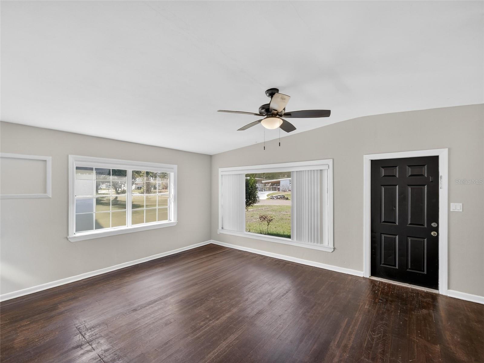 PINE HILLS PARK SUB - Residential