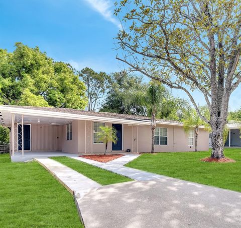 Photo of 1533 Fort Smith Boulevard, Deltona, FL 32725 (MLS # O6314096)