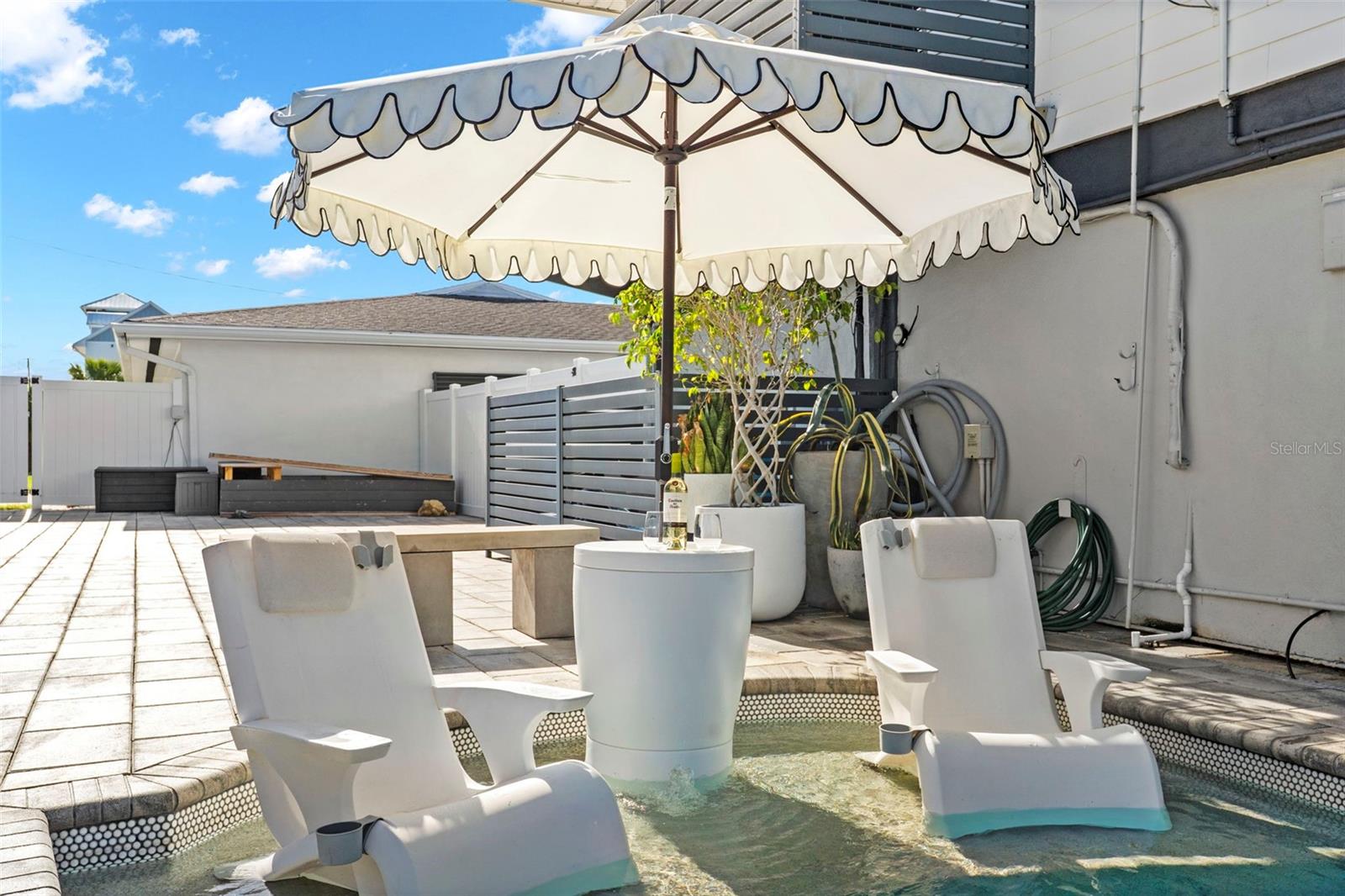 DUNEDIN CAUSEWAY CENTER - Residential