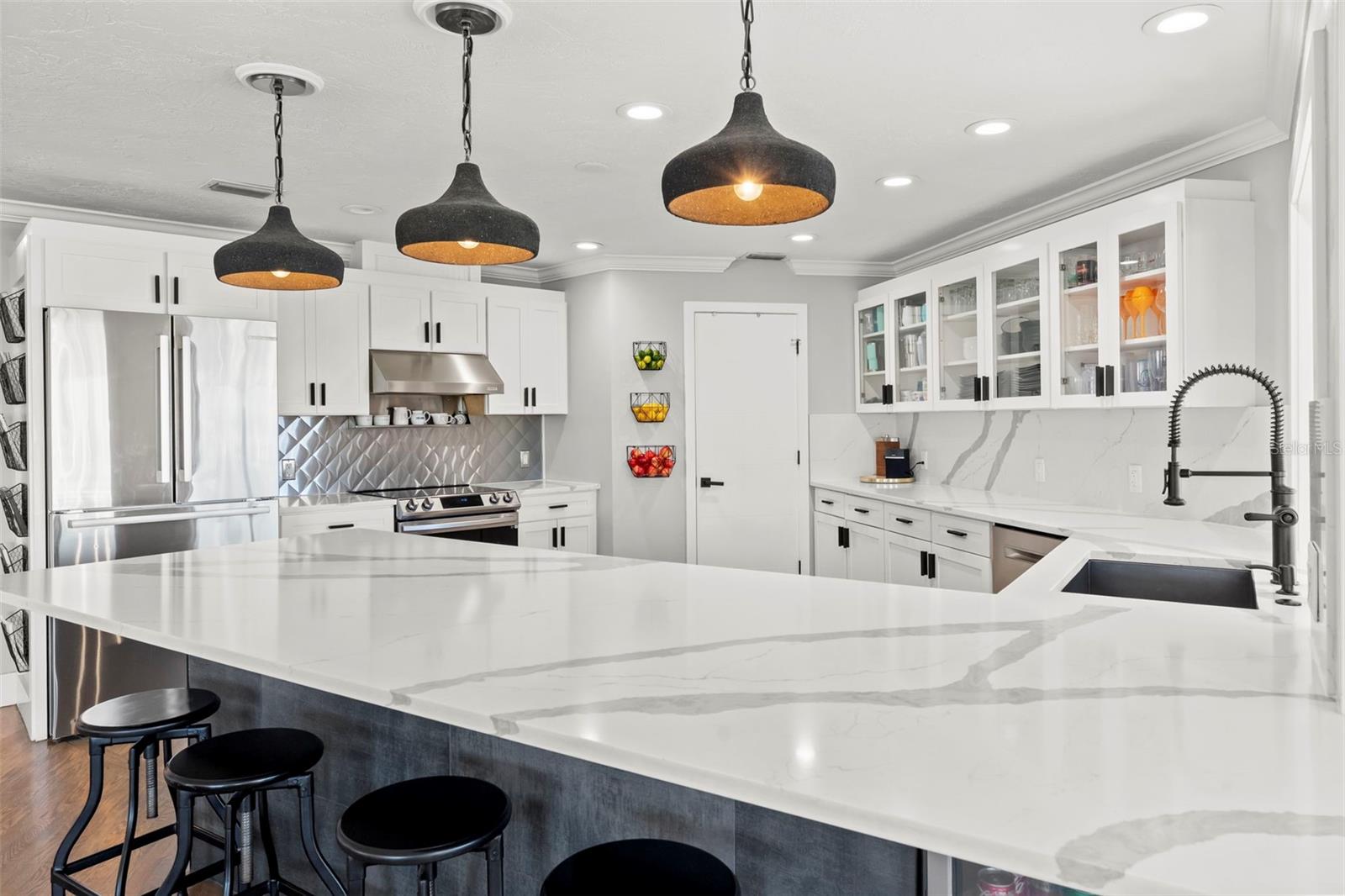 DUNEDIN CAUSEWAY CENTER - Residential