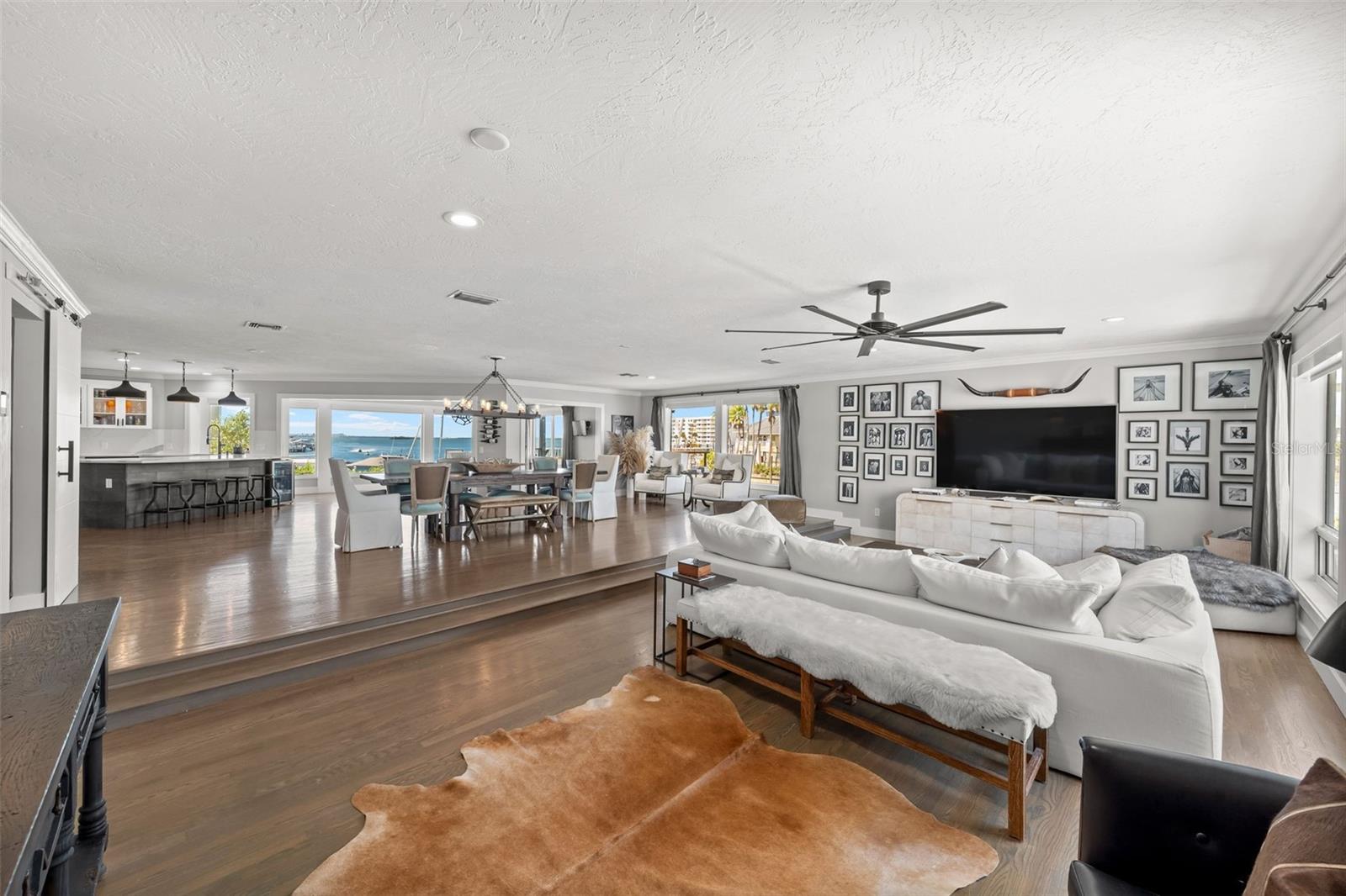 DUNEDIN CAUSEWAY CENTER - Residential