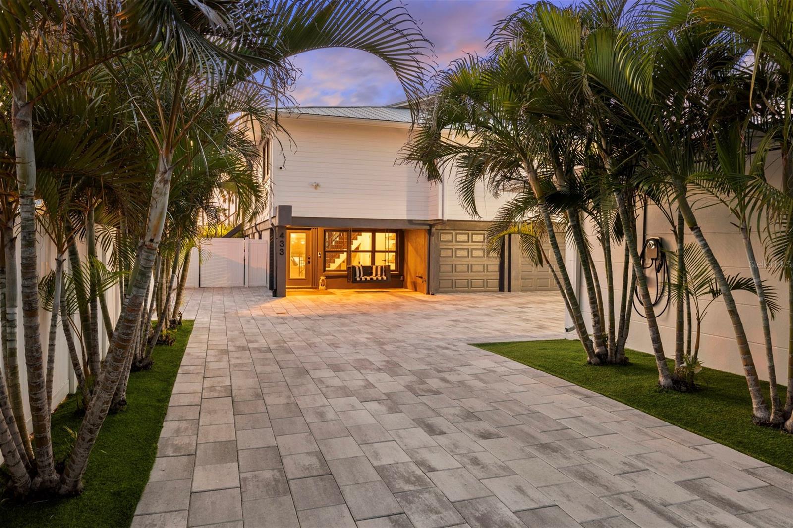 DUNEDIN CAUSEWAY CENTER - Residential