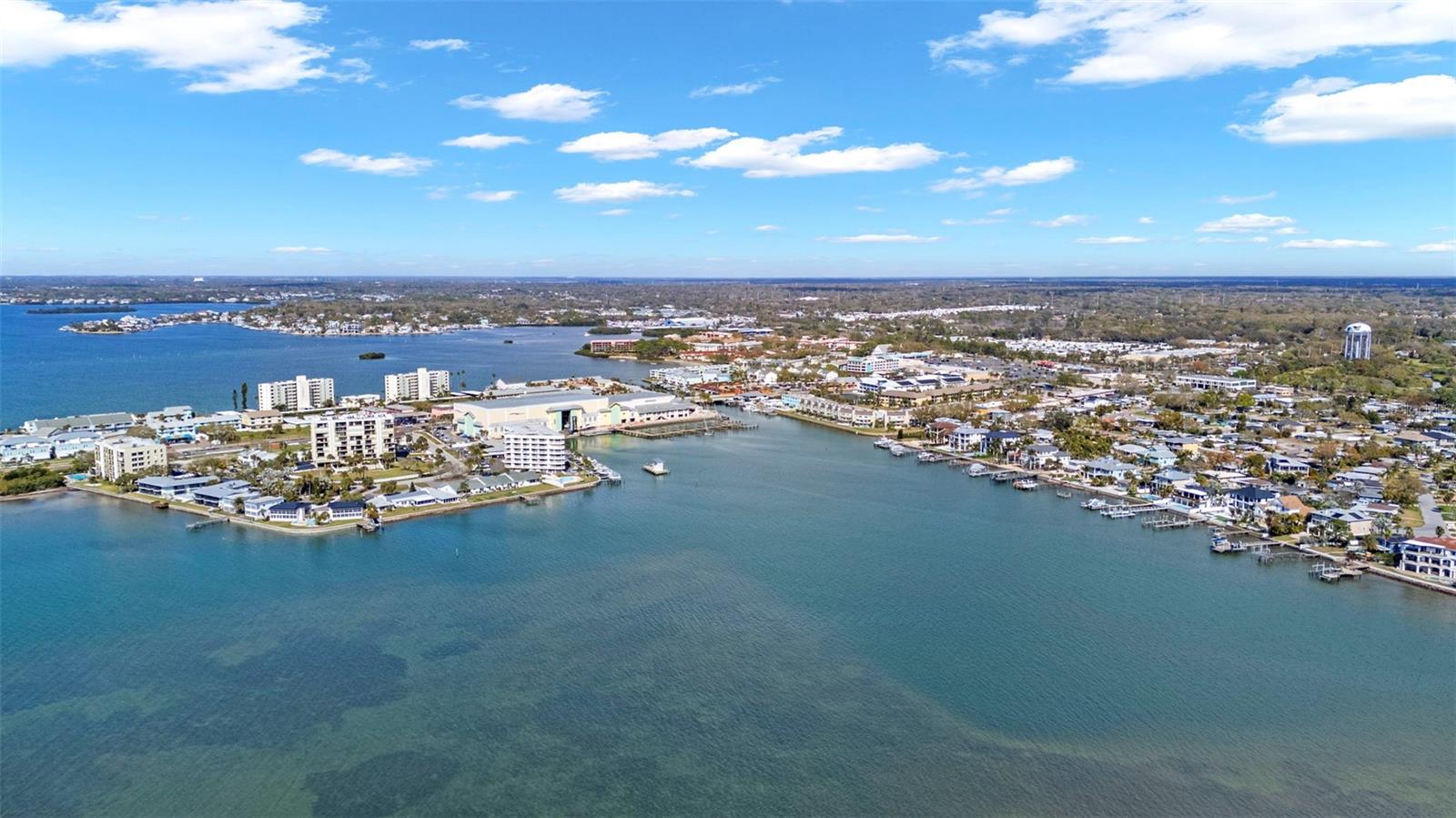 DUNEDIN CAUSEWAY CENTER - Residential