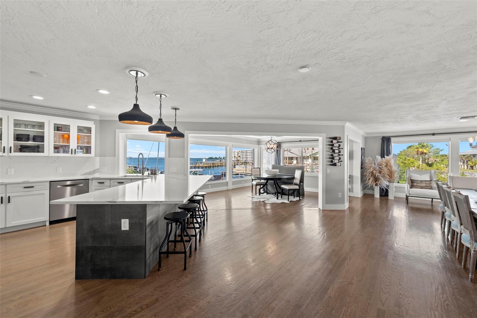 439 CAUSEWAY BOULEVARD