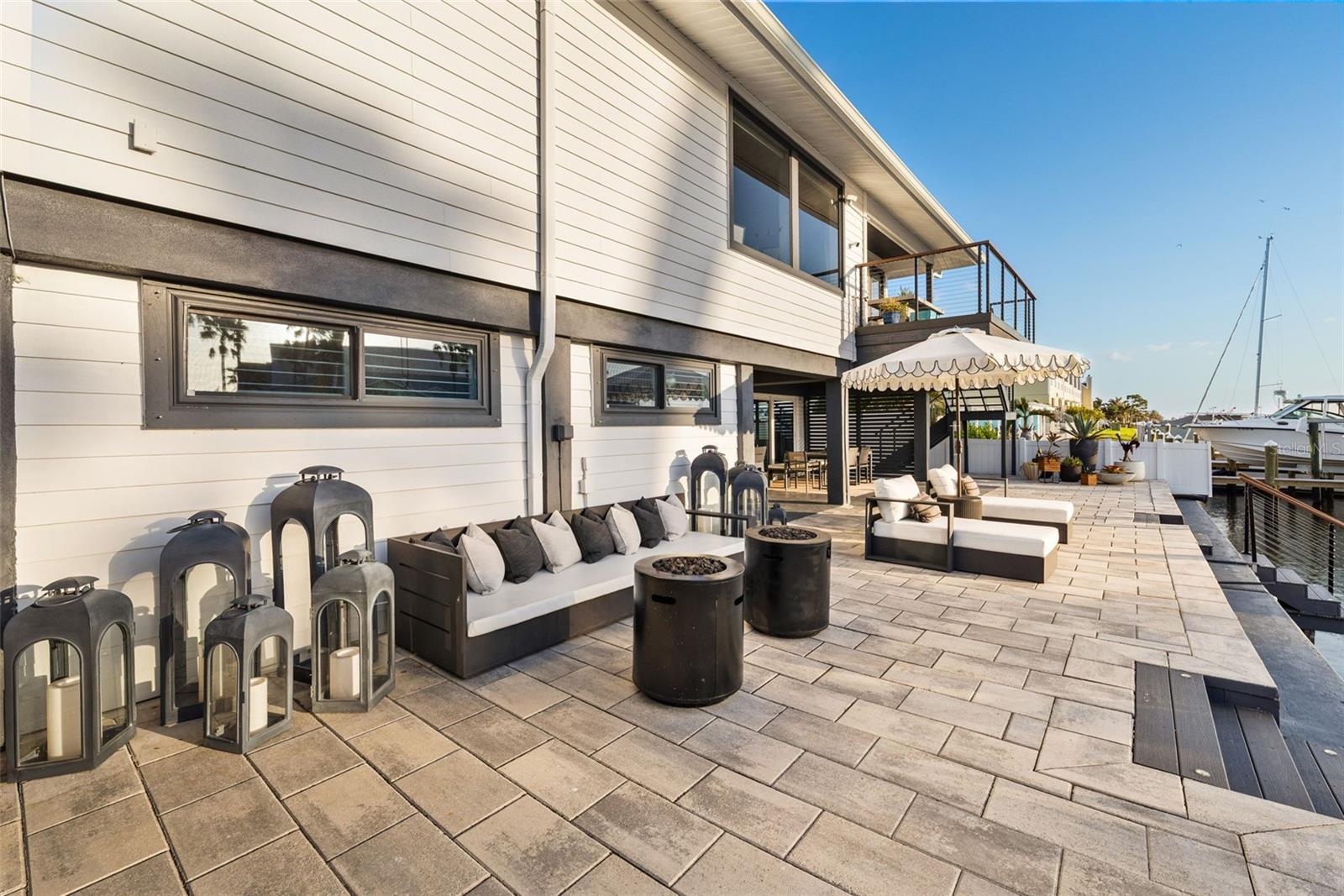 DUNEDIN CAUSEWAY CENTER - Residential