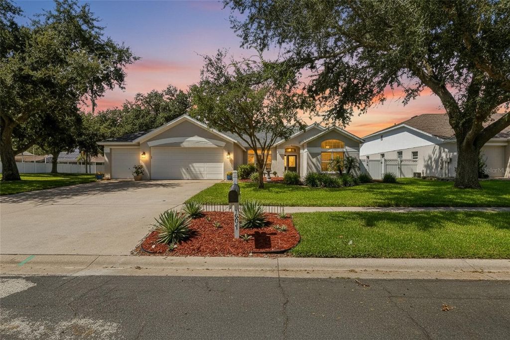 Photo of 4607 Gentrice Drive, Valrico, FL 33596 (MLS # TB8433309)