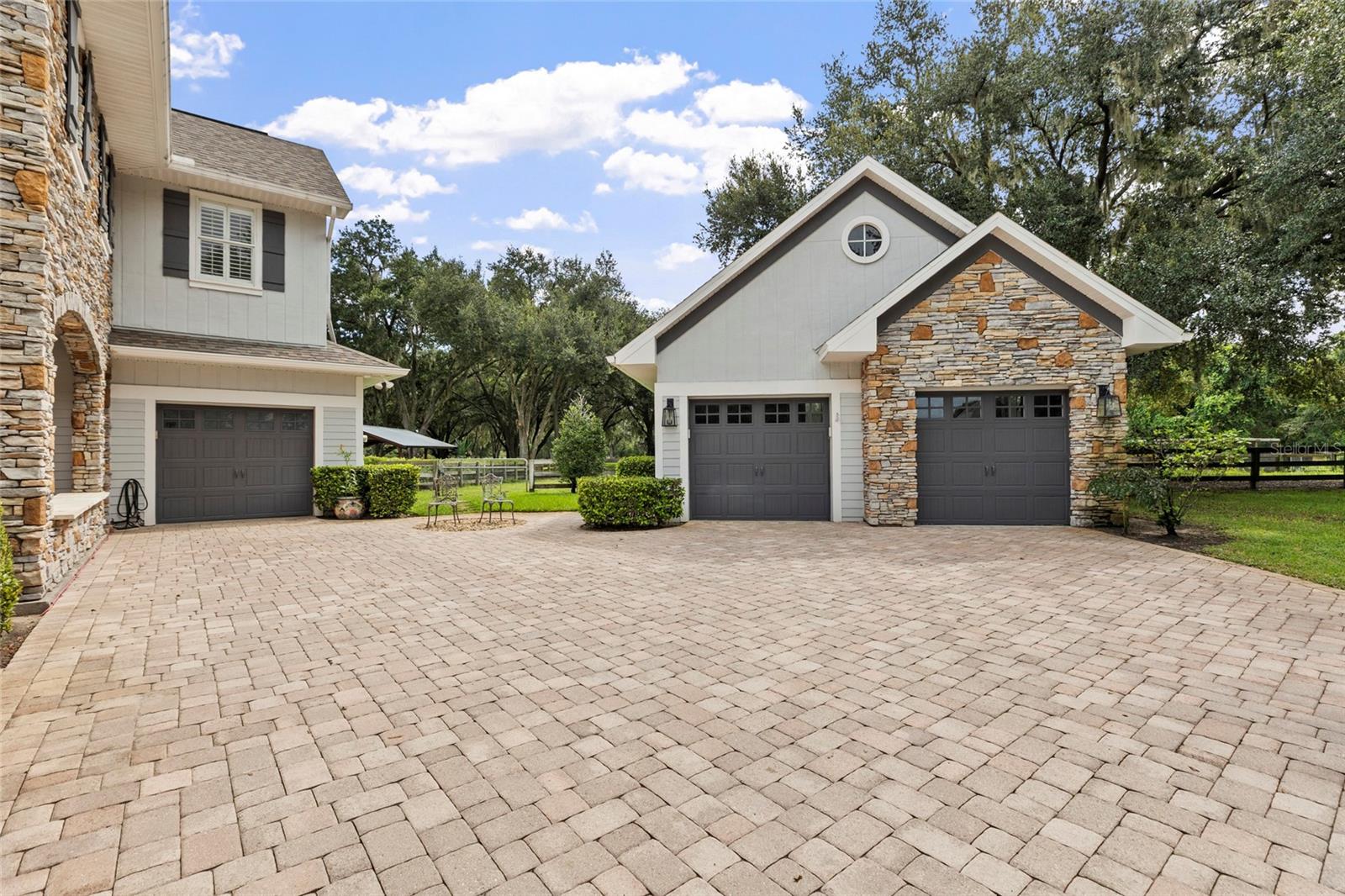 19601 EAGLE CREST DRIVE