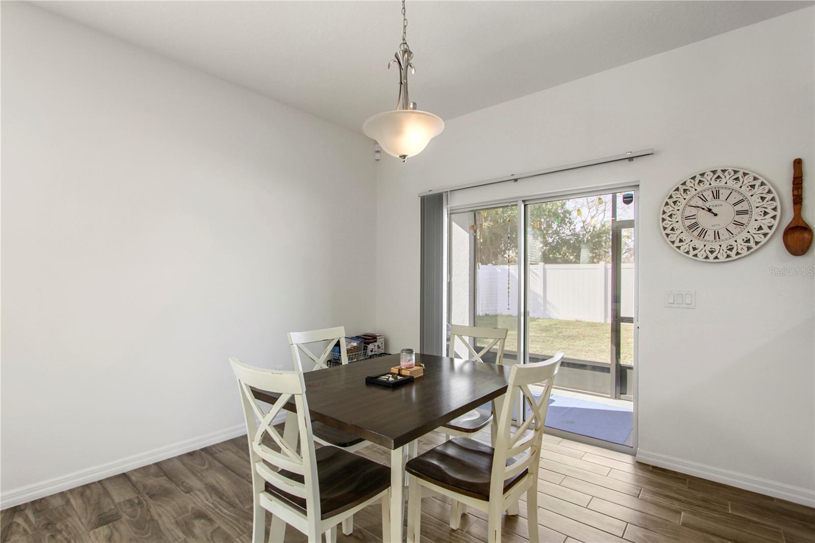 LONE PINES - Residential