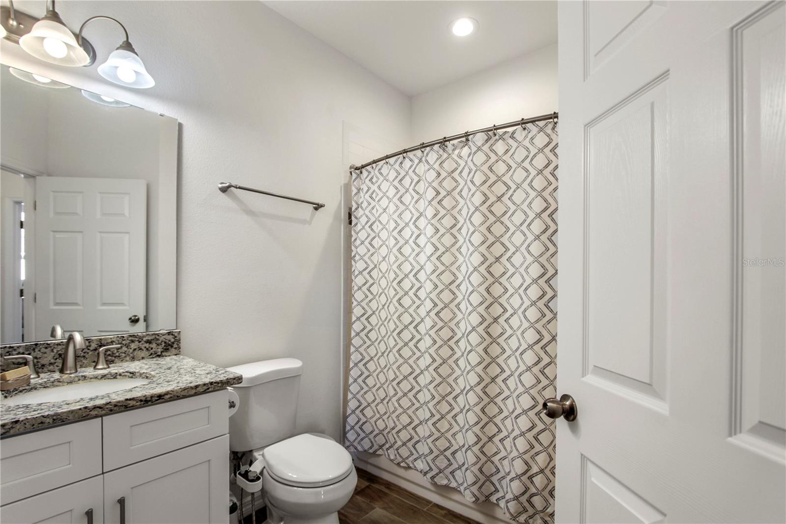 LONE PINES - Residential