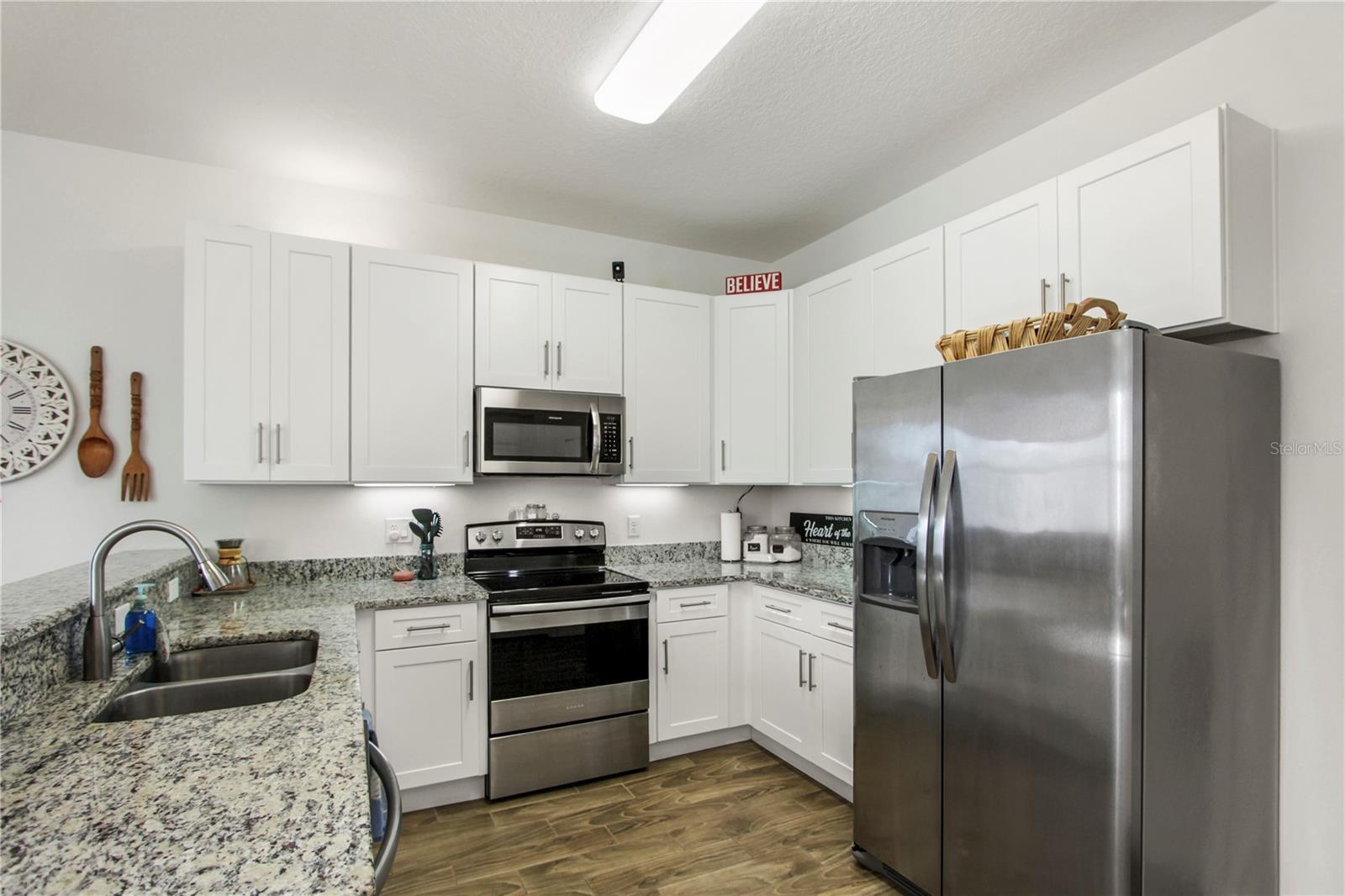 LONE PINES - Residential