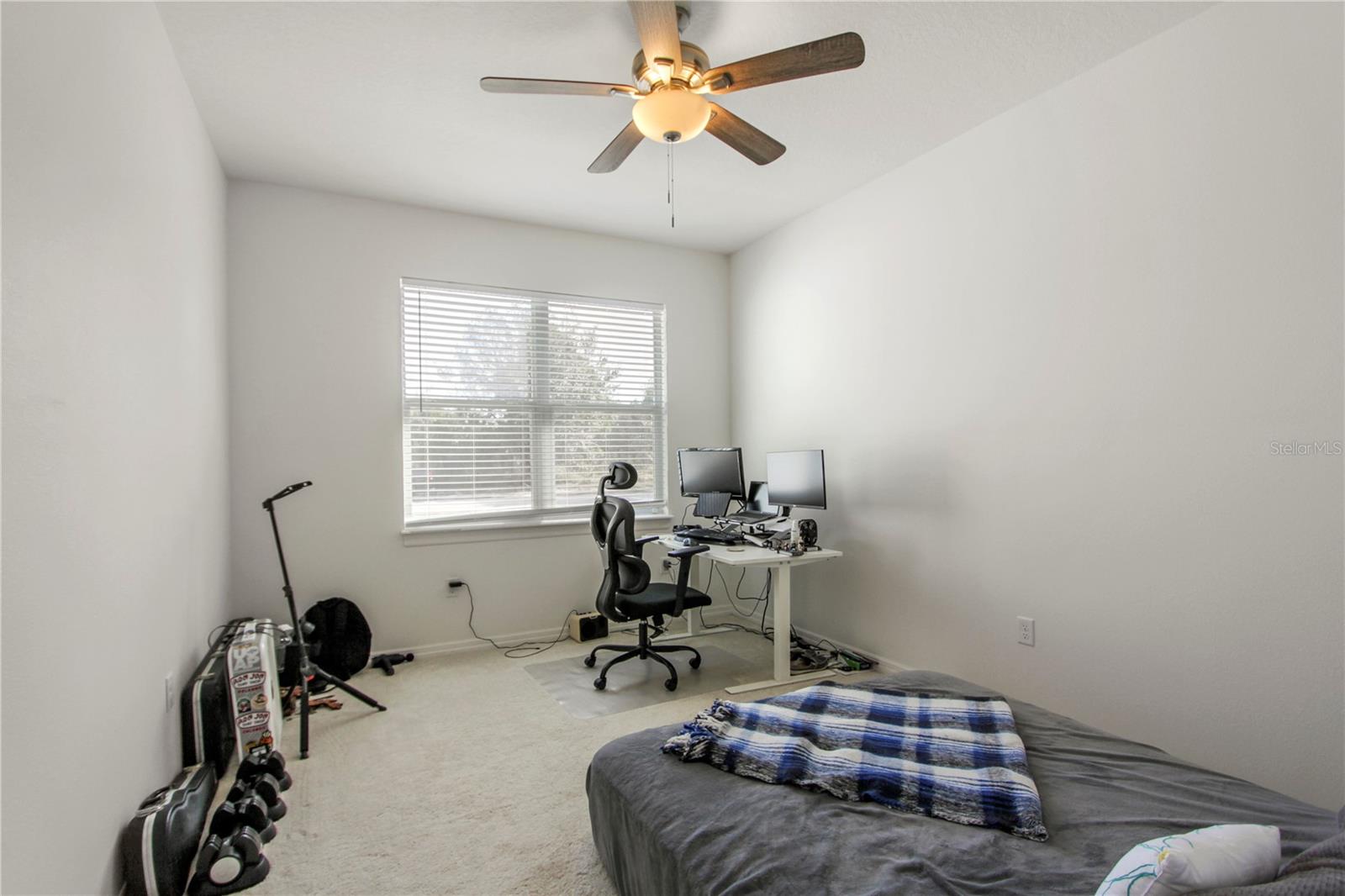 LONE PINES - Residential