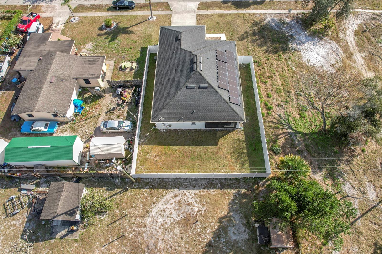 LONE PINES - Residential