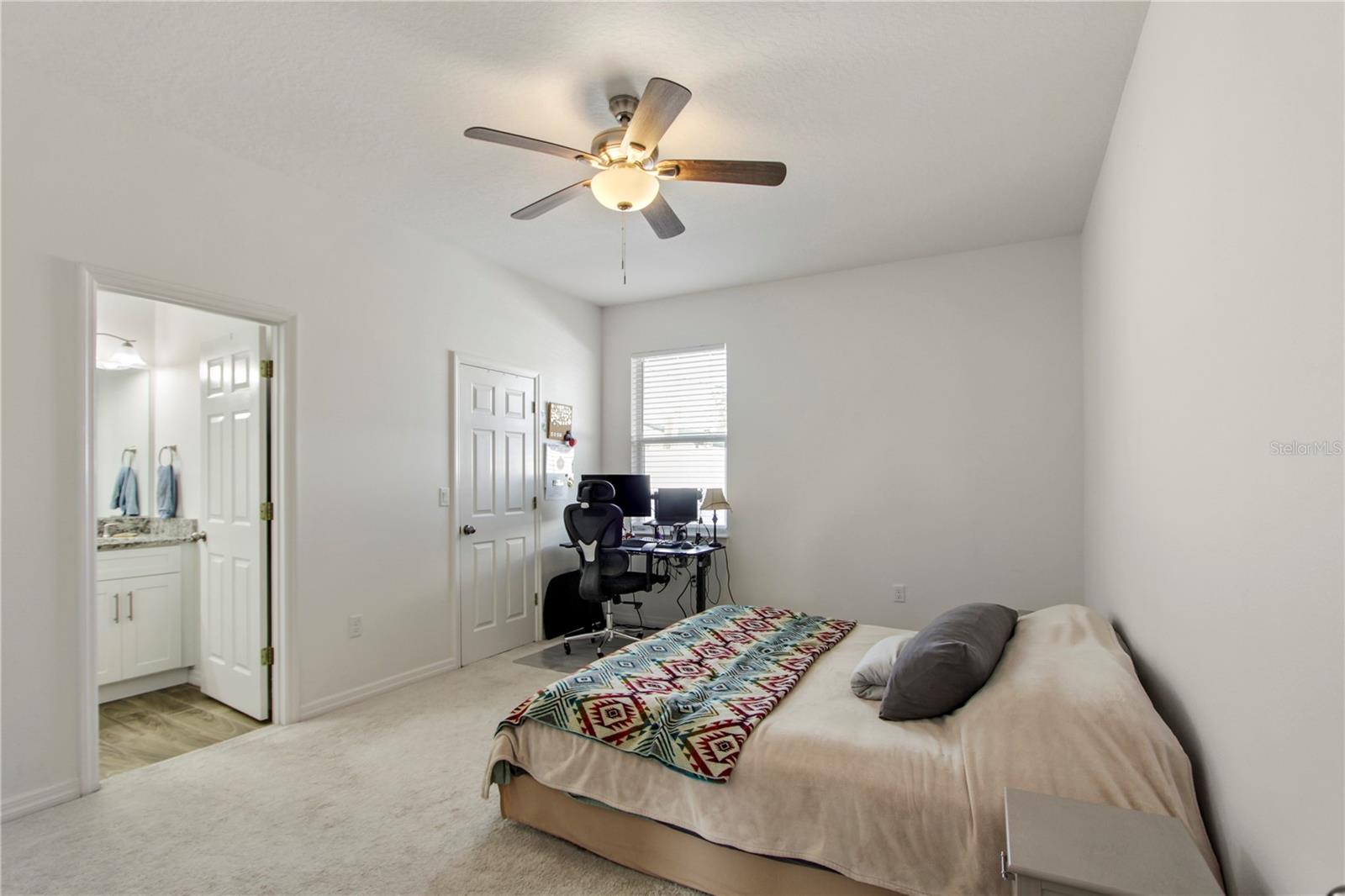 LONE PINES - Residential