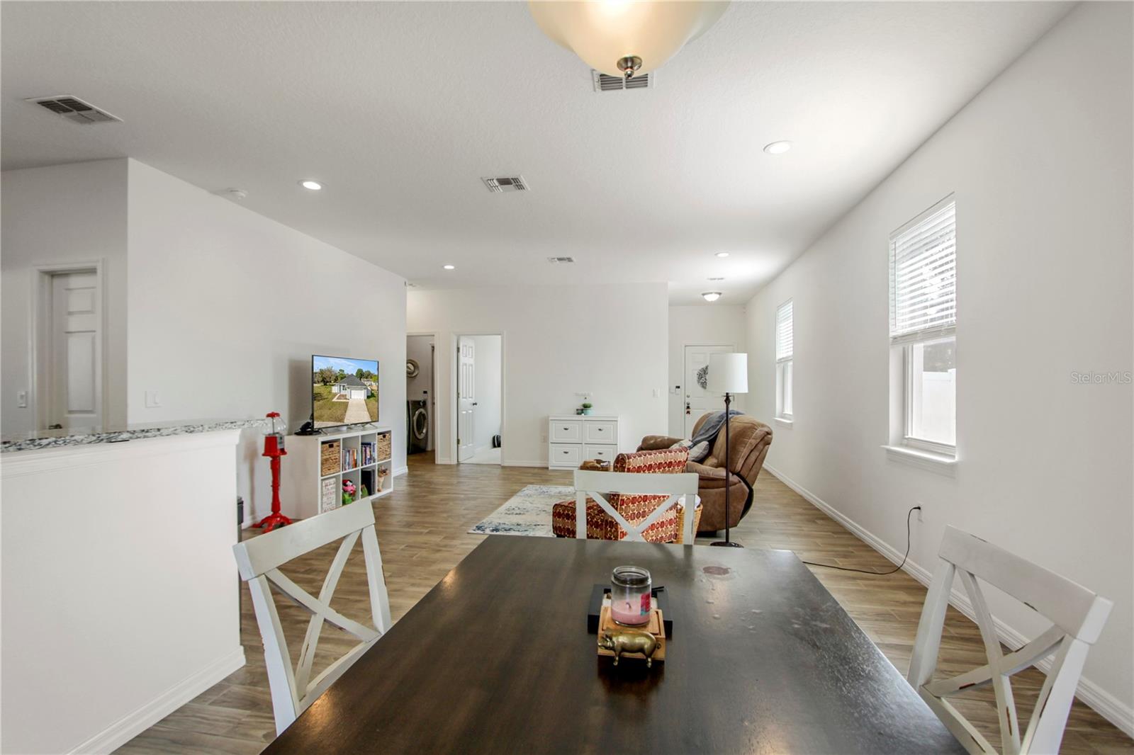 LONE PINES - Residential