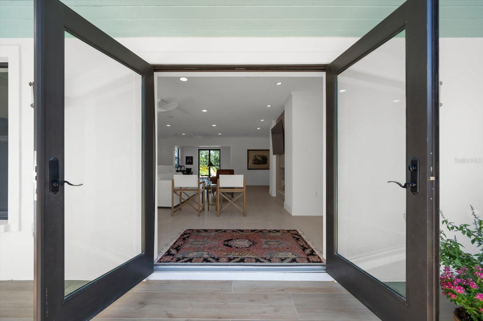 BAY PALMS - Residential