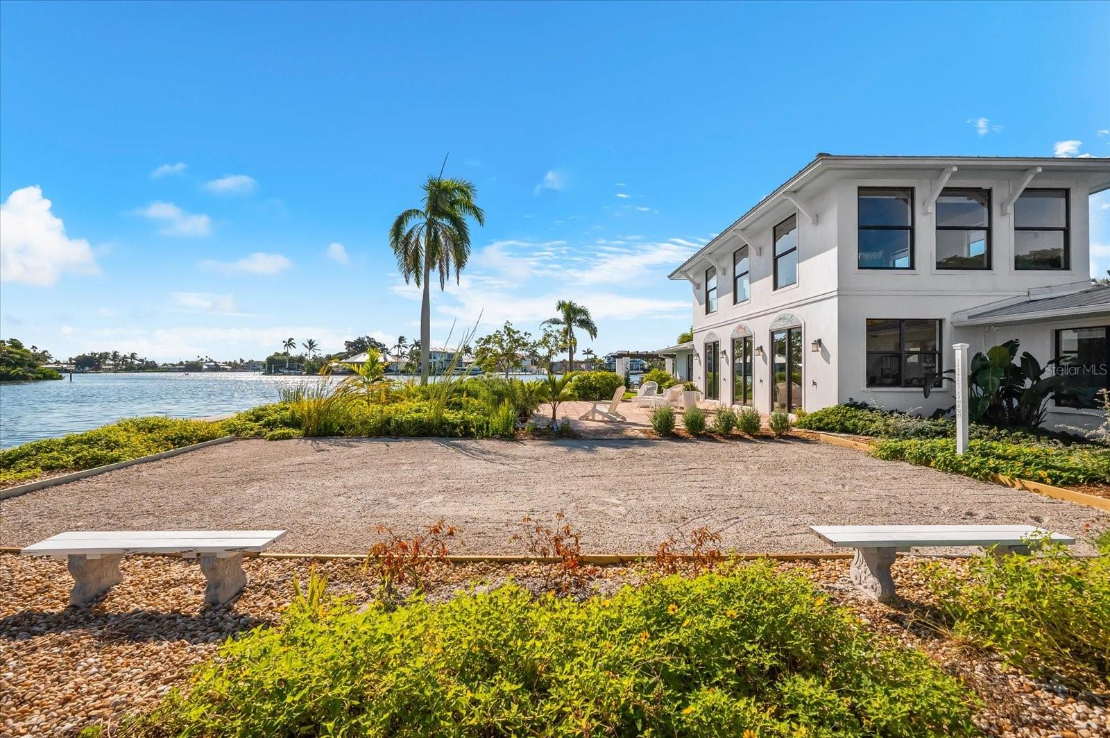 BAY PALMS - Residential