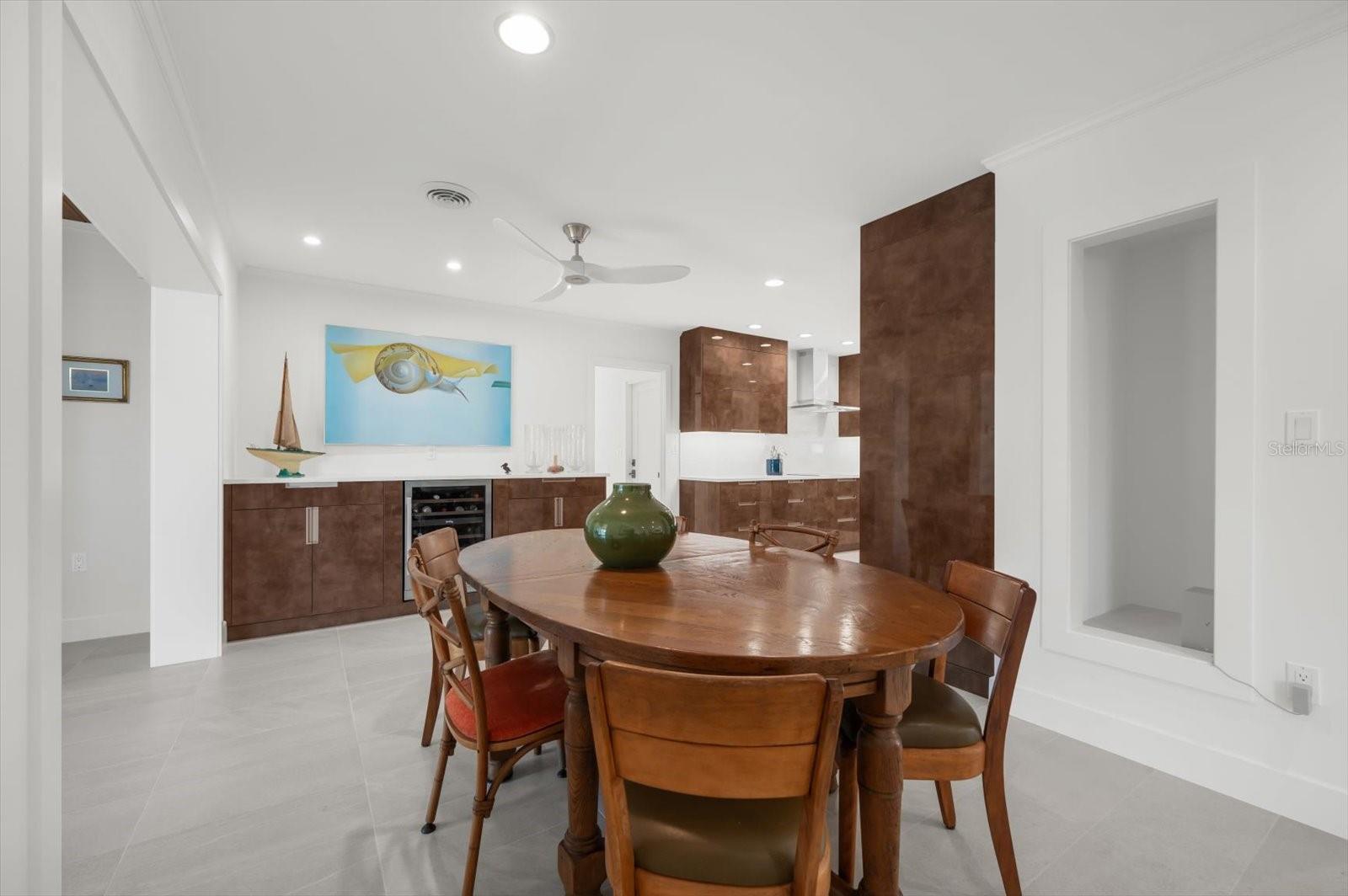 BAY PALMS - Residential